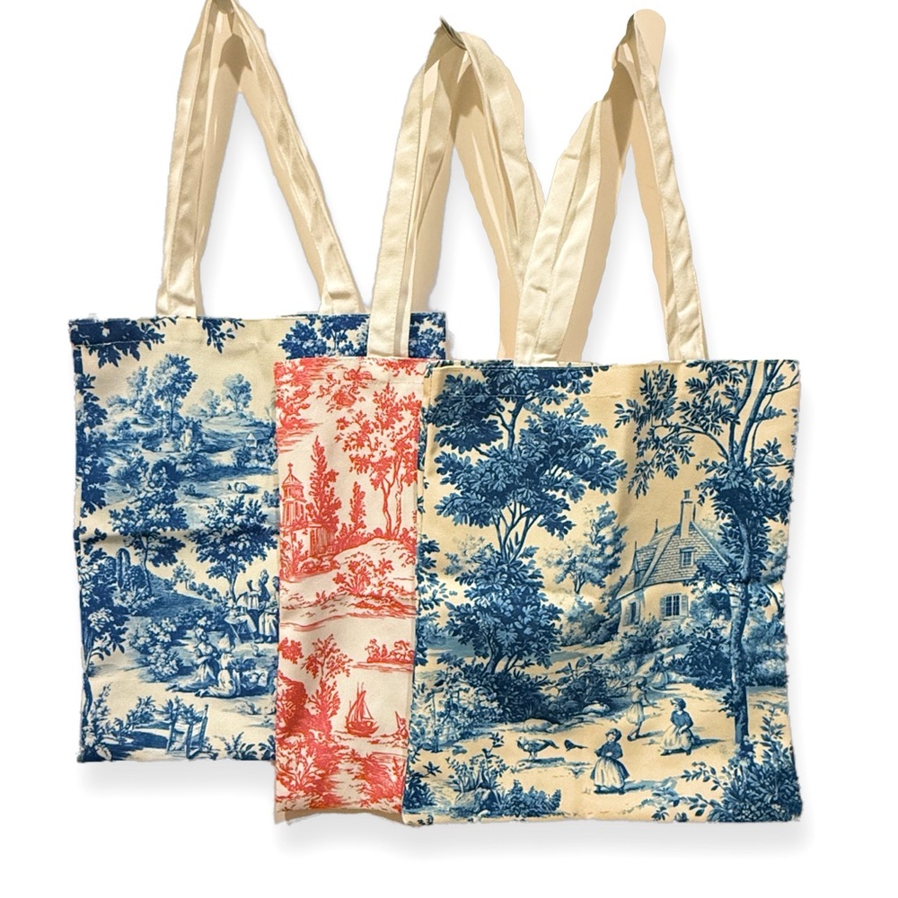 PARISIAN TOILE TOTE | Timeless Designed Canvas Tote Bag in Blue or Red | NWT